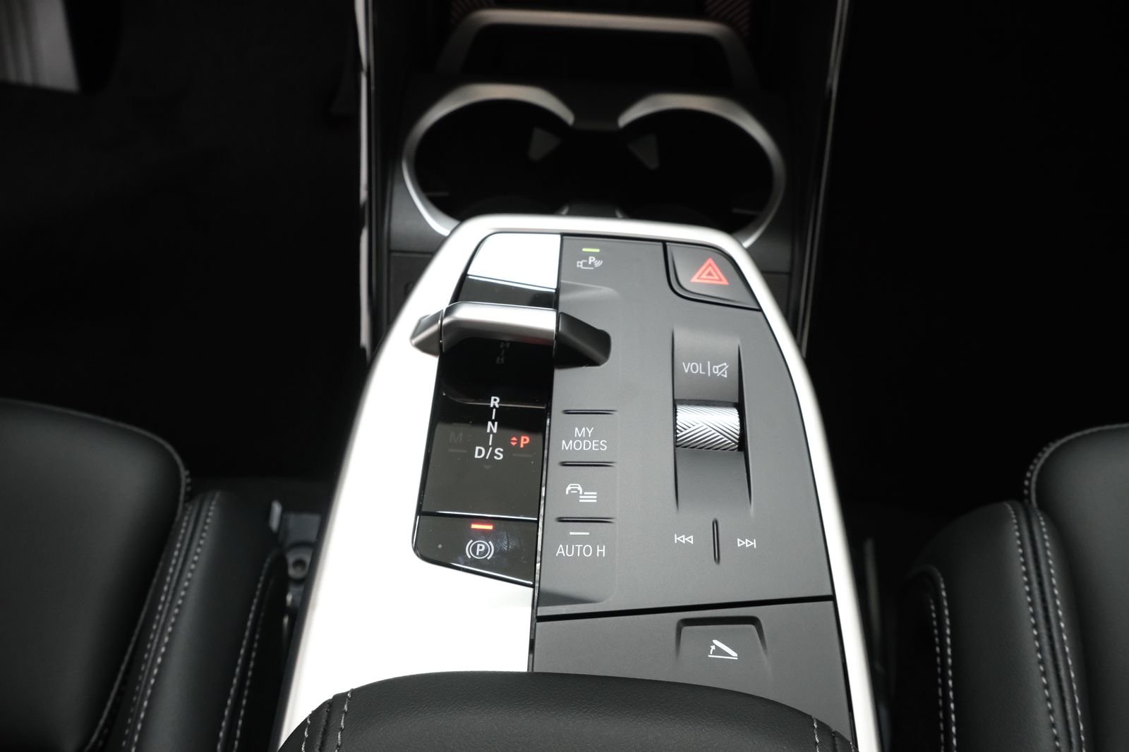 New 2027 C3n BMW xDrive28i image 24