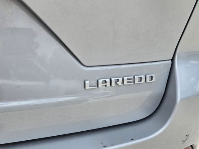 New 2026 Silver Zynith Exterior Paint Jeep Laredo image 11