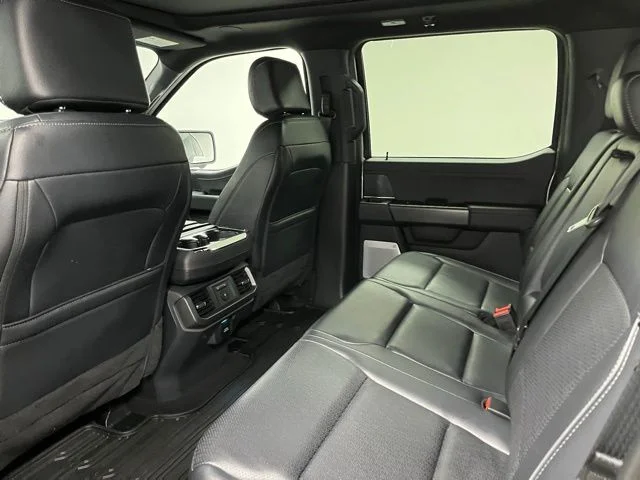 Used 2025 White Ford Lariat image 45