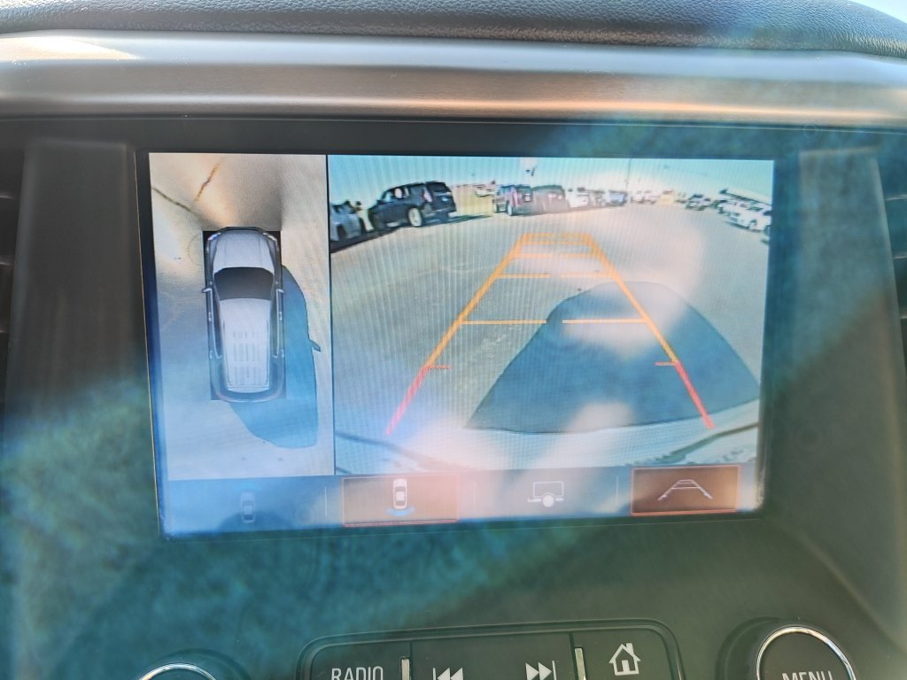 Used 2017 White GMC Denali image 23