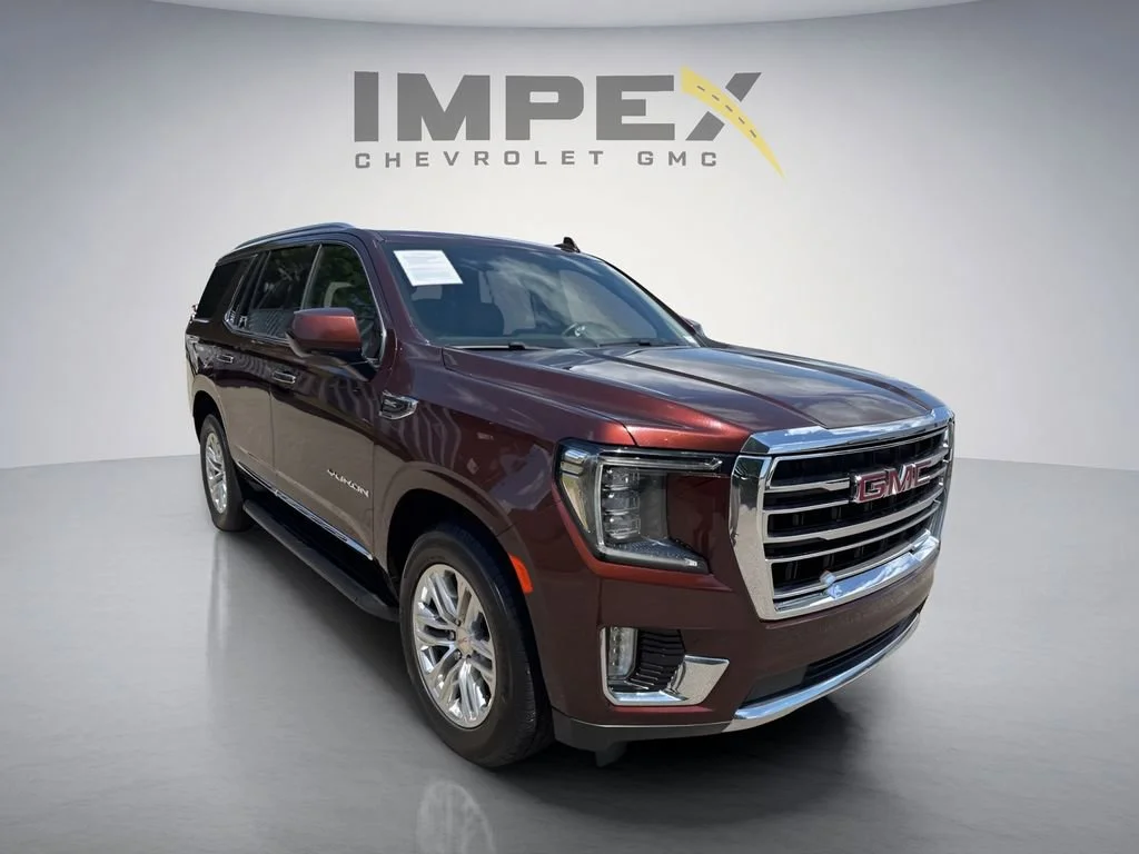 Used 2023 Redwood Metallic GMC SLT image 7