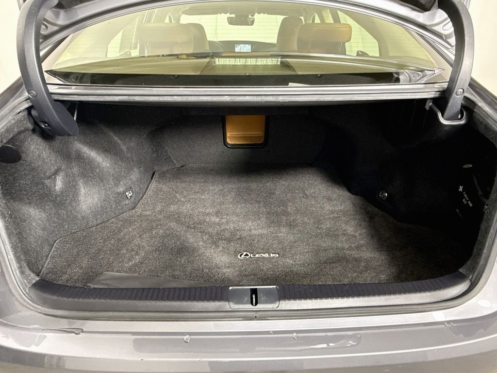 Used 2016 Nebula Gray Pearl Lexus Base image 27