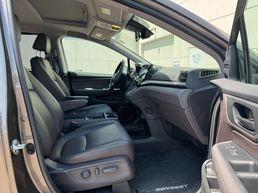 2022 Honda Odyssey EX-L - Photo 8