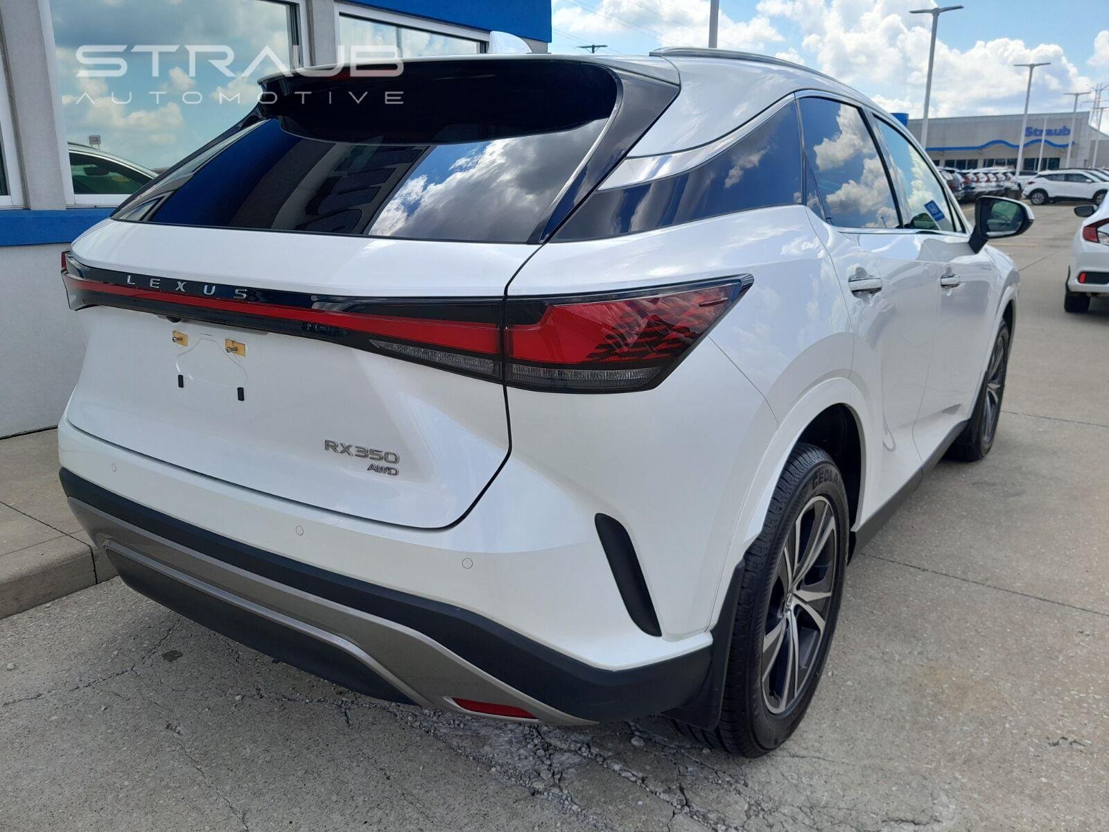 Used 2025 Eminent White Pearl Lexus RX 350 Premium image 8