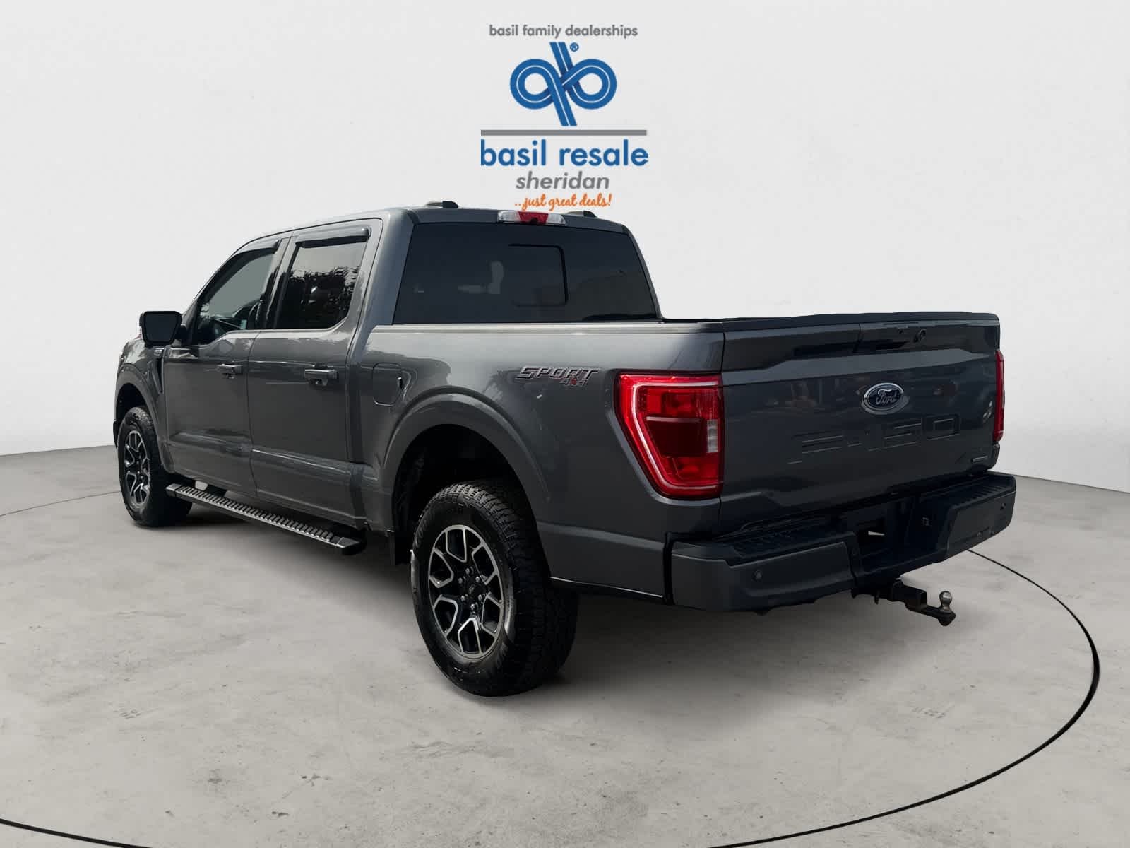 Used 2022 Carbonized Gray Ford XLT image 5