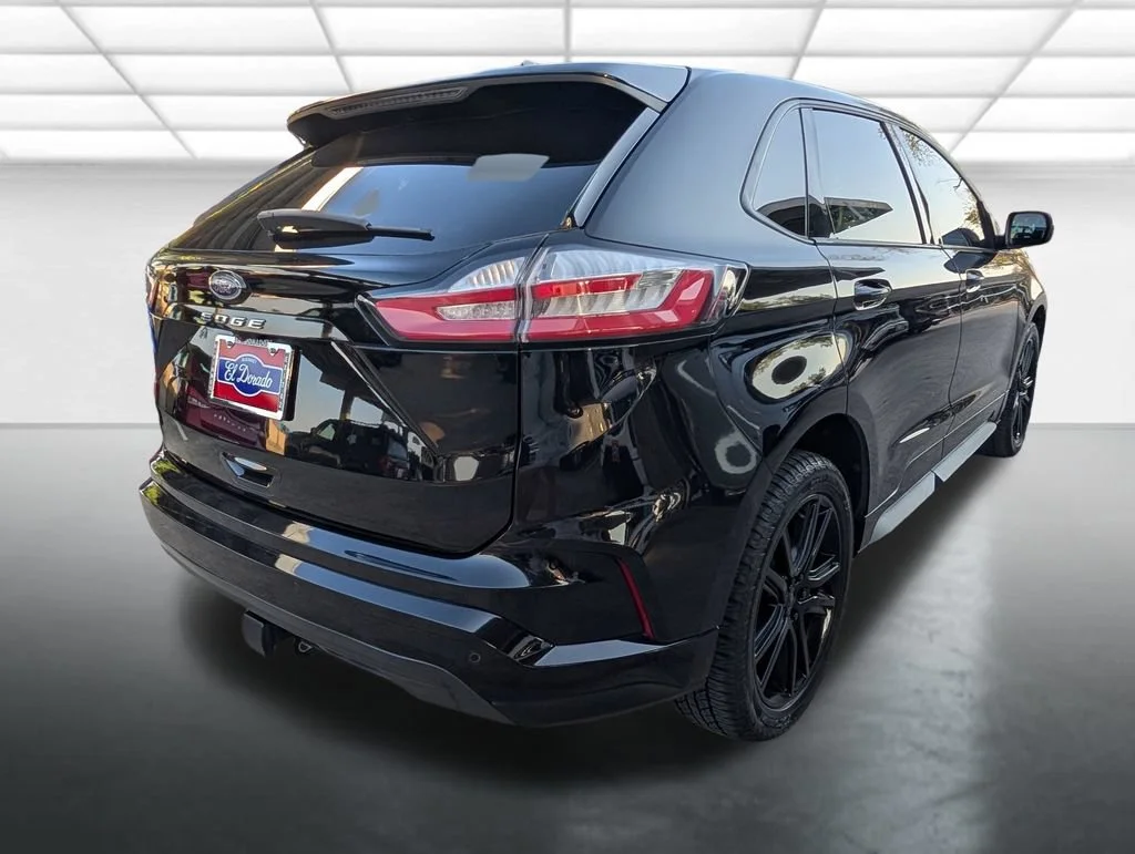 Used 2022 Black Ford ST-Line image 30