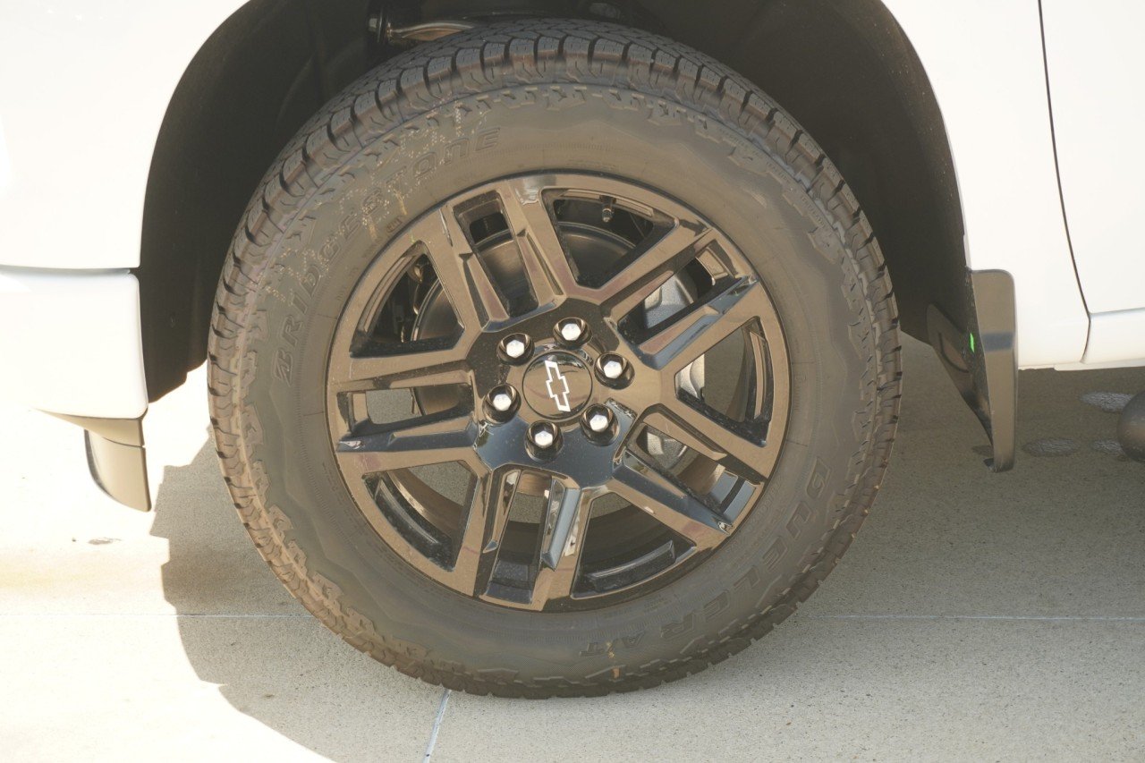 2026 Chevrolet Silverado 1500 Custom - Photo 17