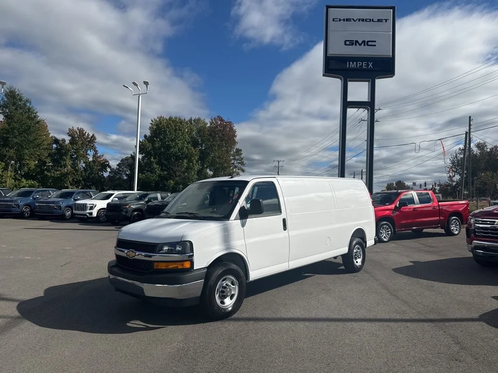 Summit White 2025 Chevrolet Express Cargo 3500 RWD Van Rear-Wheel Drive