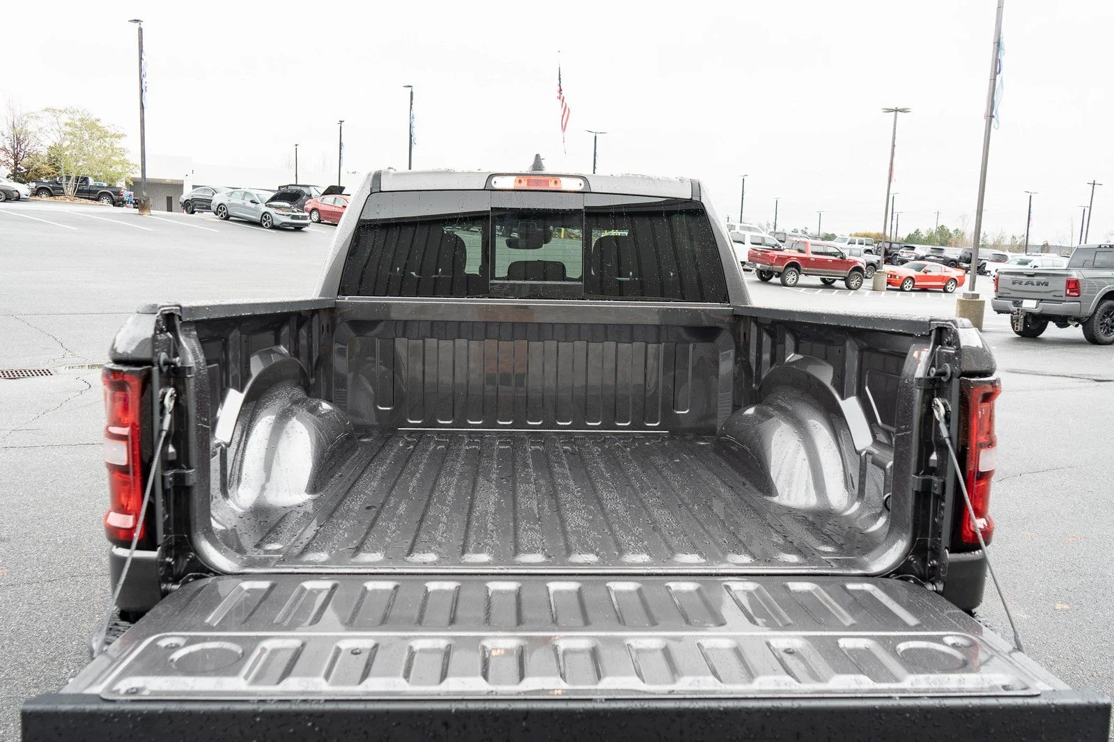 New 2026 Granite Crystal Metallic Clearcoat RAM Big Horn/Lone Star image 9