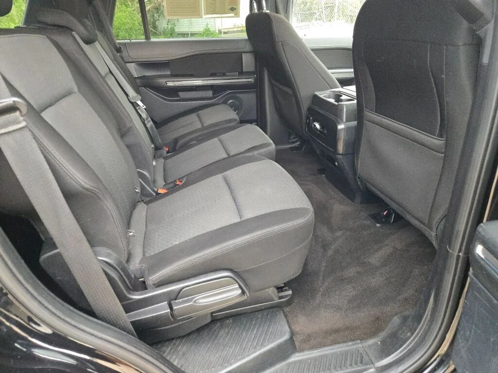 Used 2021 Black Ford XLT image 9