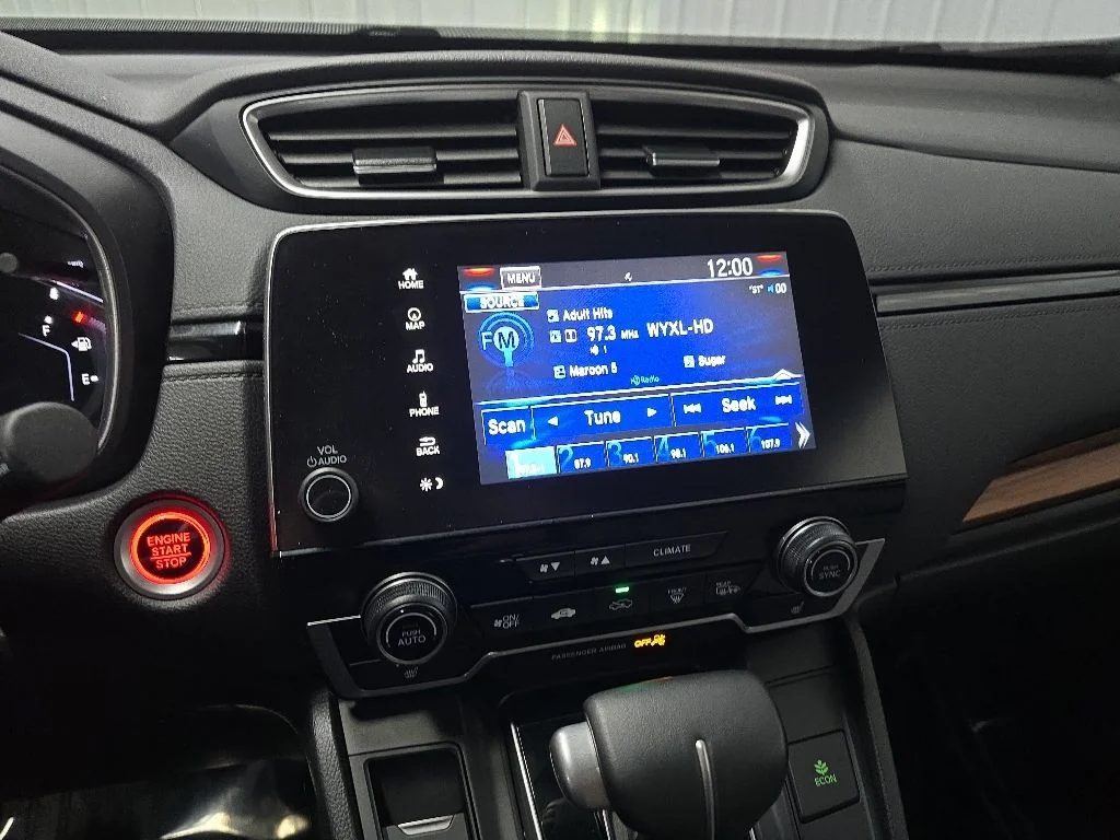 Used 2018 Red Honda Touring image 25