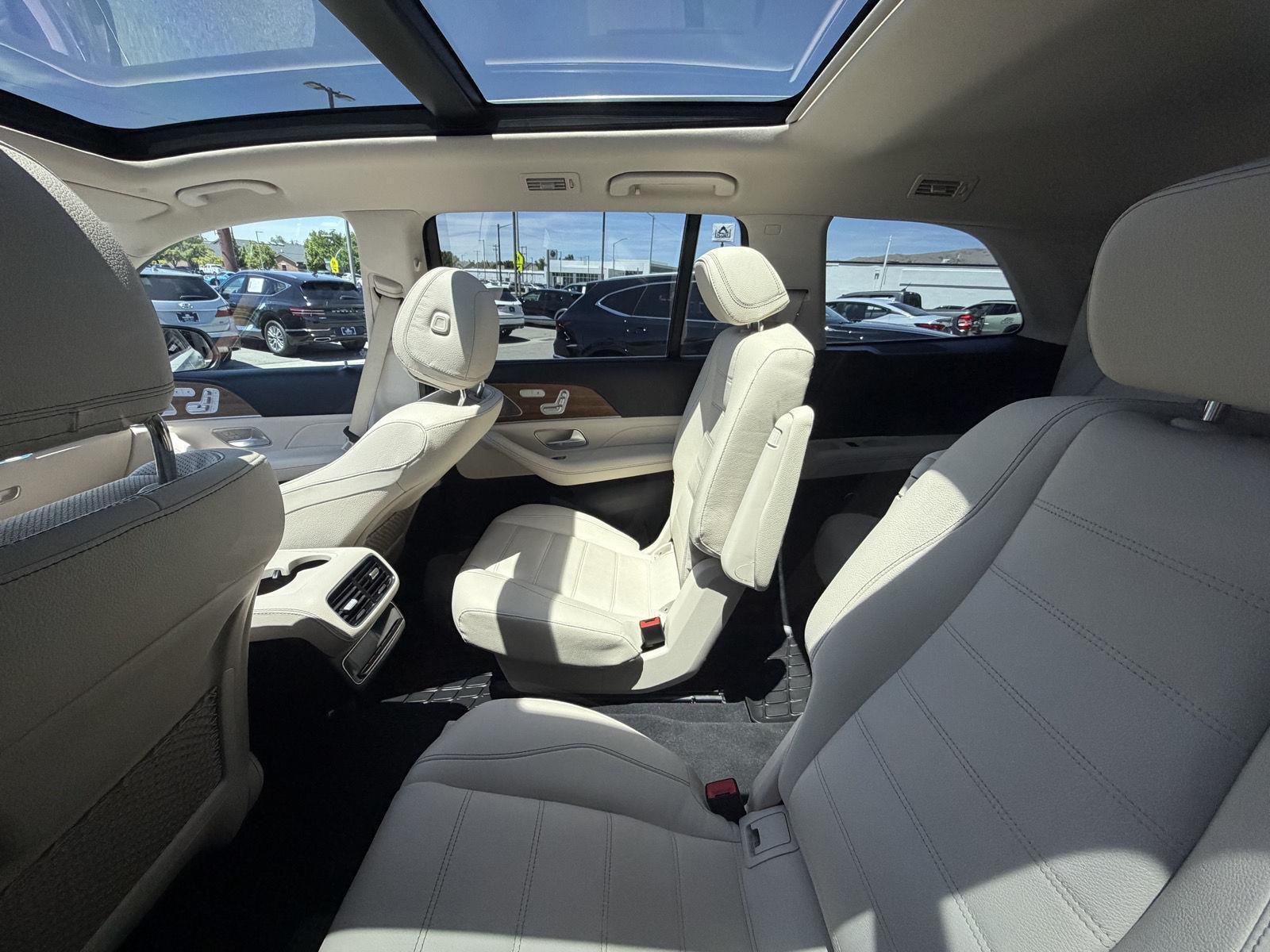 Used 2023 Polar White Mercedes-Benz GLS 450 4MATIC® SUV image 6