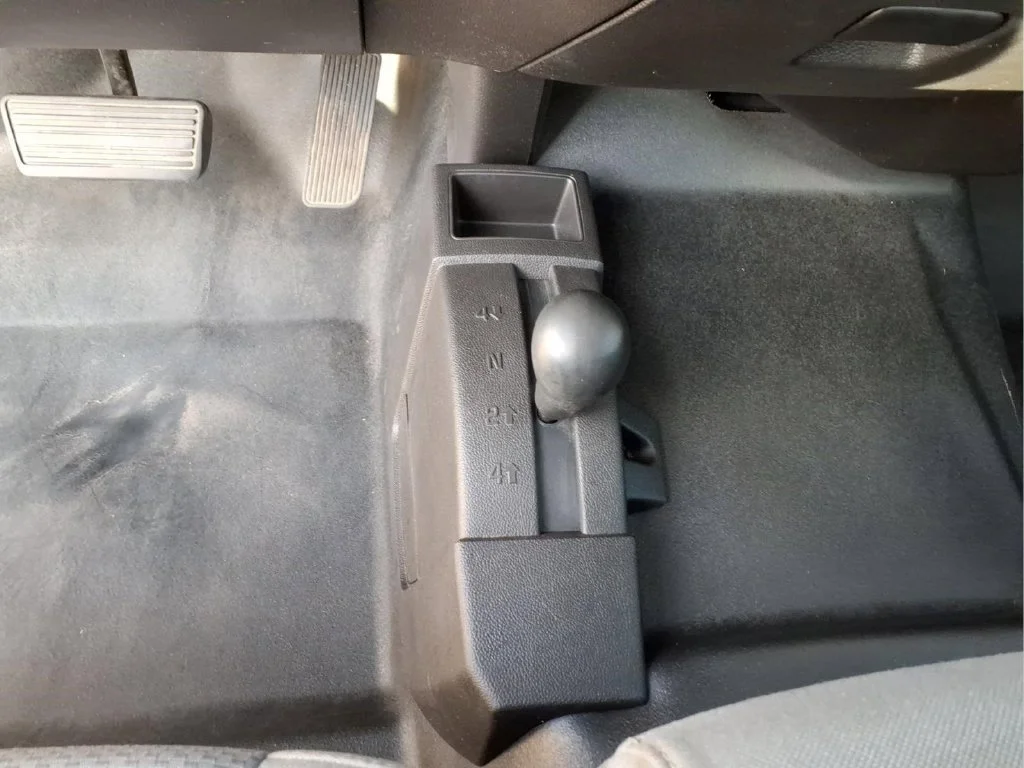 Used 2018 White GMC Base image 20