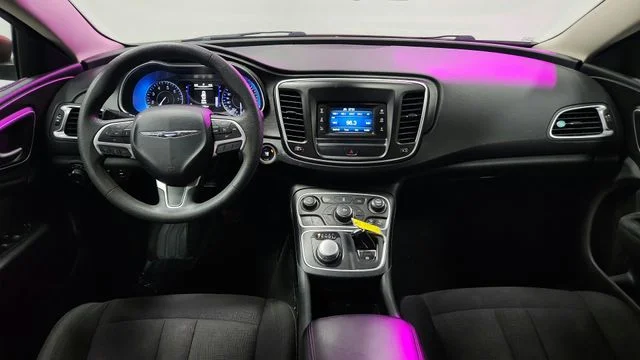 Used 2015 Red Chrysler Limited image 17