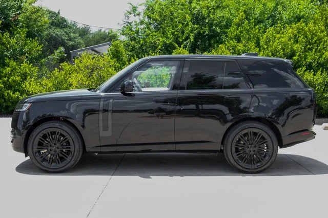 New 2026 Black Land Rover SE image 16
