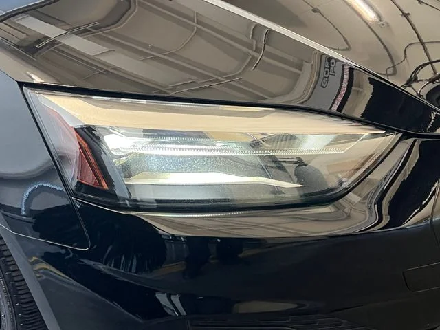 Used 2022 Brilliant Black Audi Premium image 18