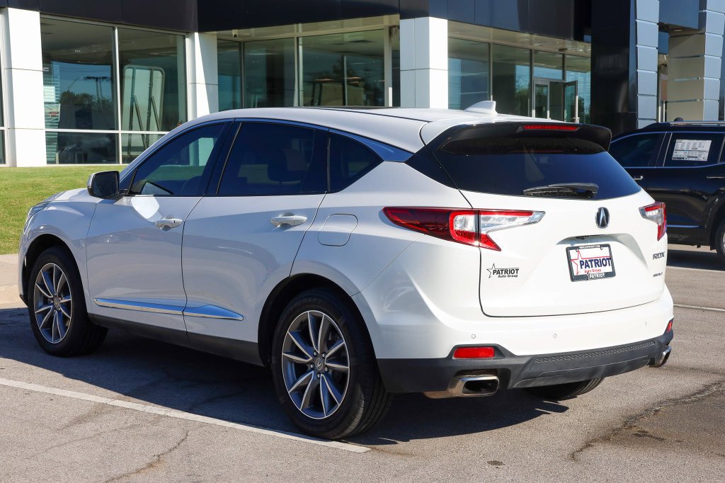 Used 2023 White Acura w/Technology Package image 5