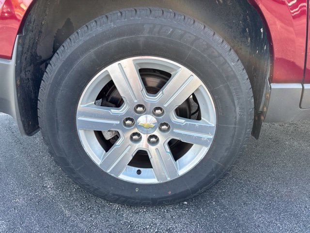 Used 2011 Red Jewel Chevrolet LT image 7