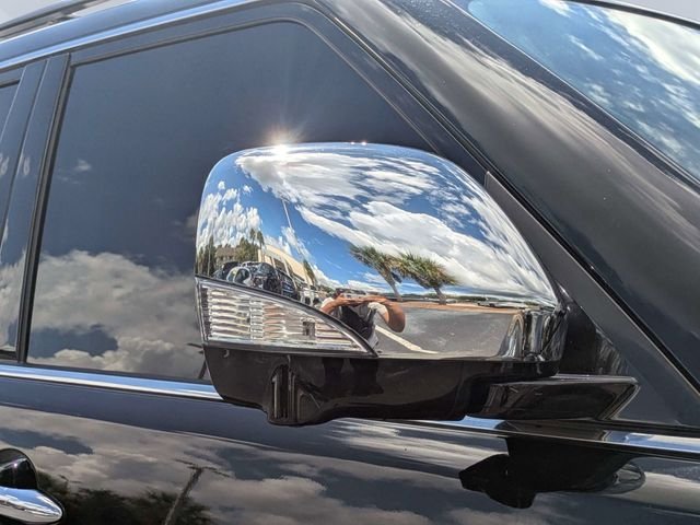 Used 2023 Black Nissan Platinum image 10