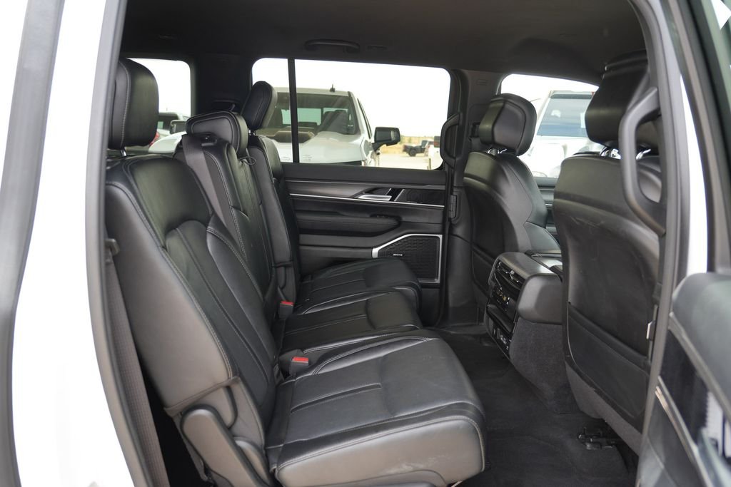 Used 2024 White Jeep Series II image 19