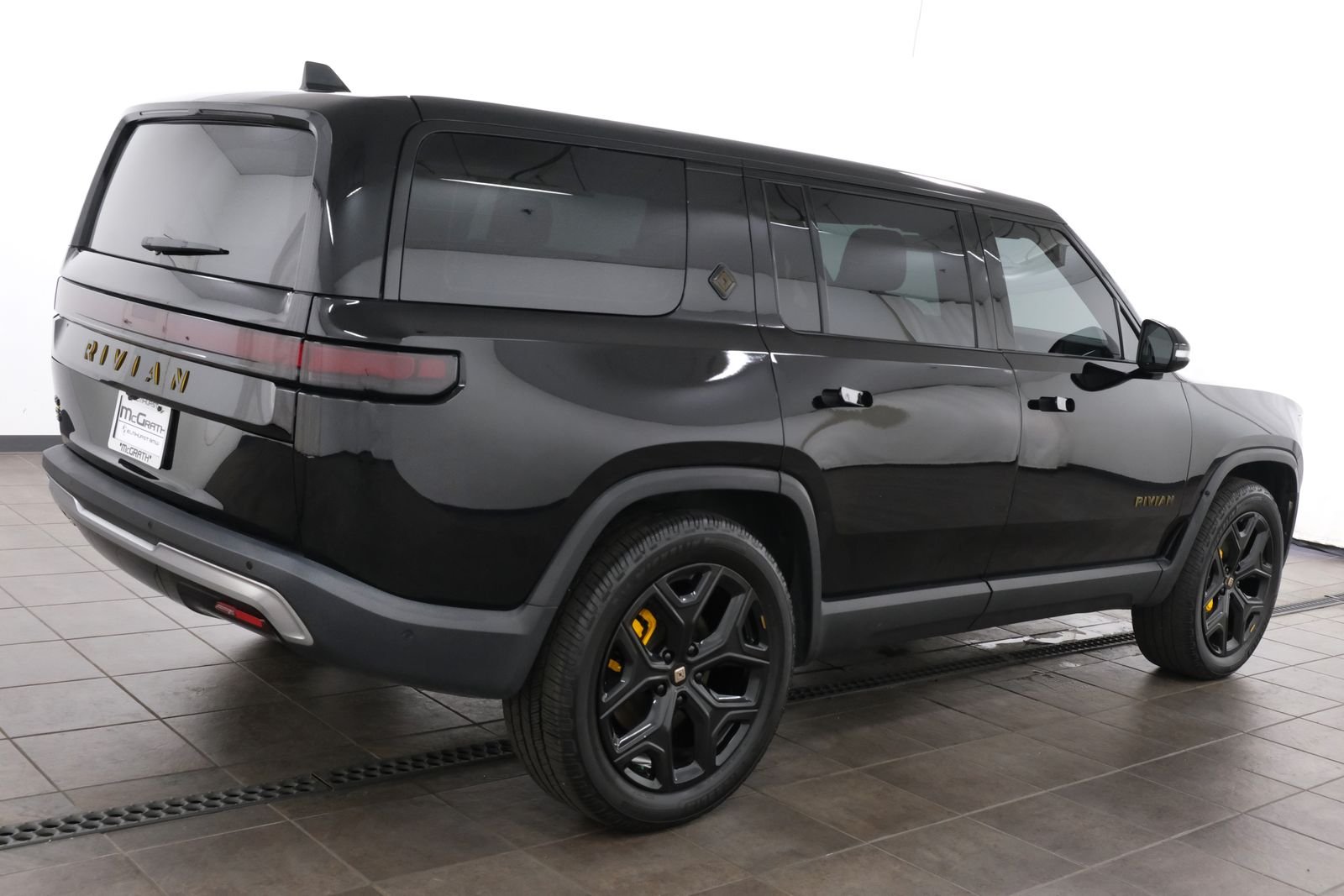 Used 2023 Midnight Rivian Adventure image 7