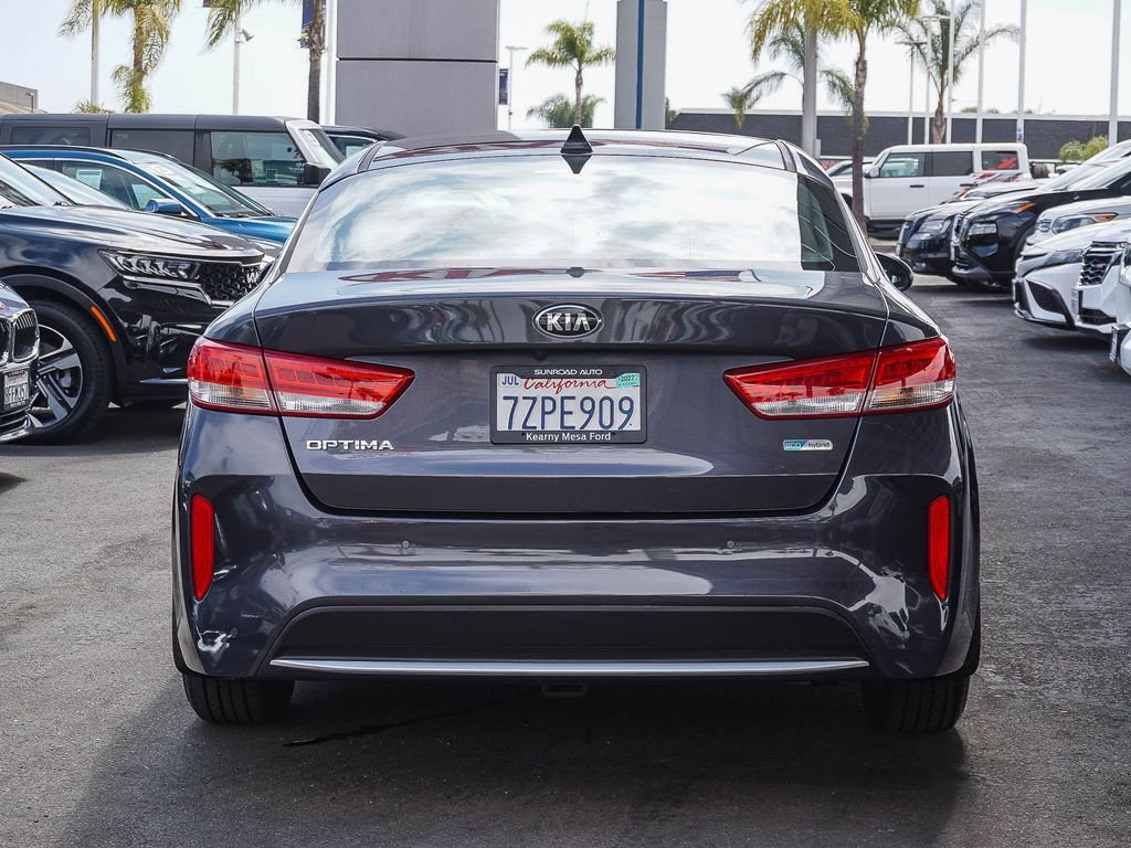 Used 2017 Gray Kia Base image 6