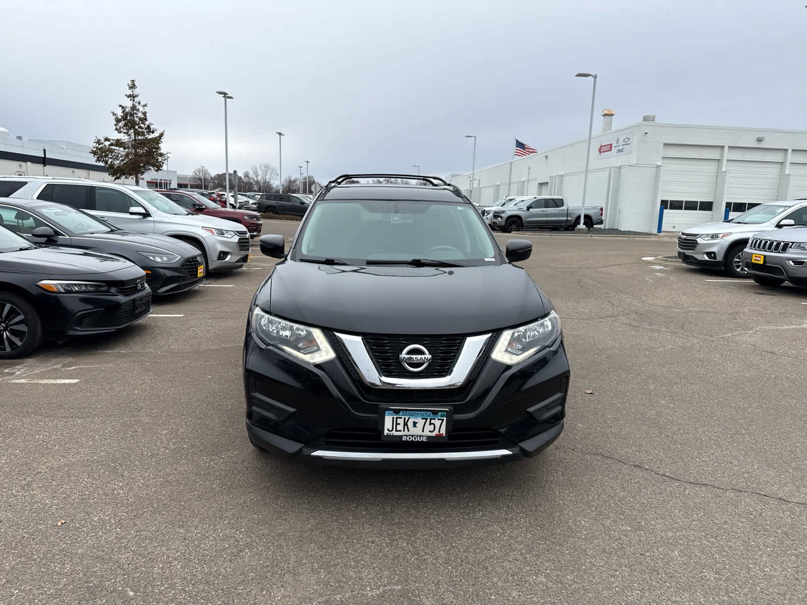 Used 2017 Nissan Rogue SV with VIN 5N1AT2MV9HC819141 for sale in Brooklyn Center, MN