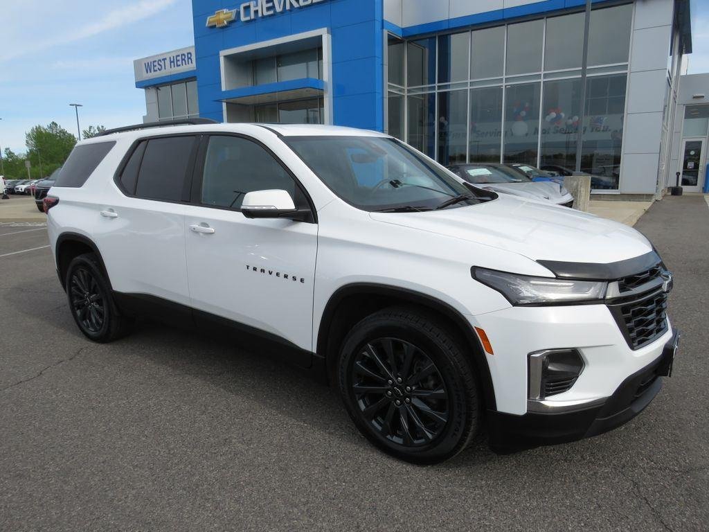 Used 2023 Summit White Chevrolet RS image 5