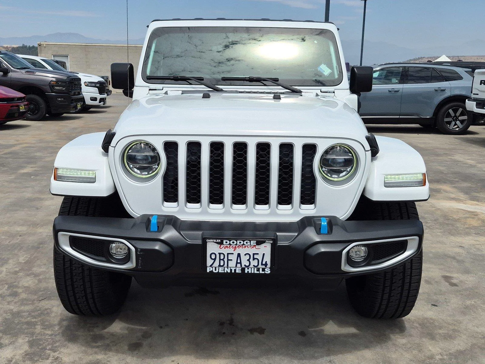 Used 2022 Bright White Clearcoat Jeep Unlimited Sahara image 2