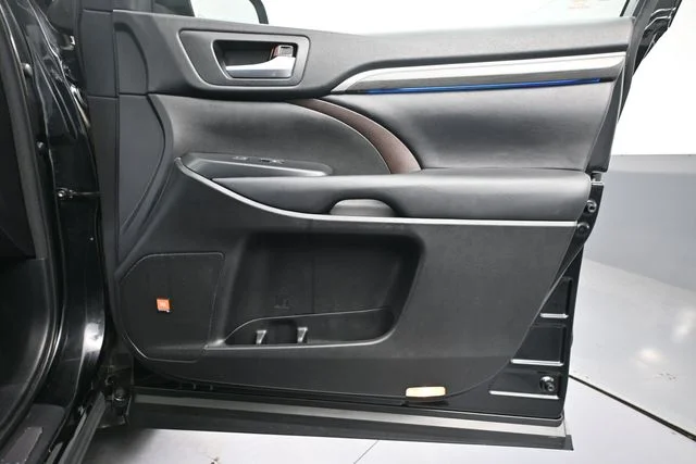 Used 2018 Black Toyota Limited image 50