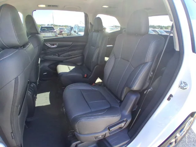 New 2026 CRYSTAL WHITE PEARL Subaru Limited 7-Passenger image 23