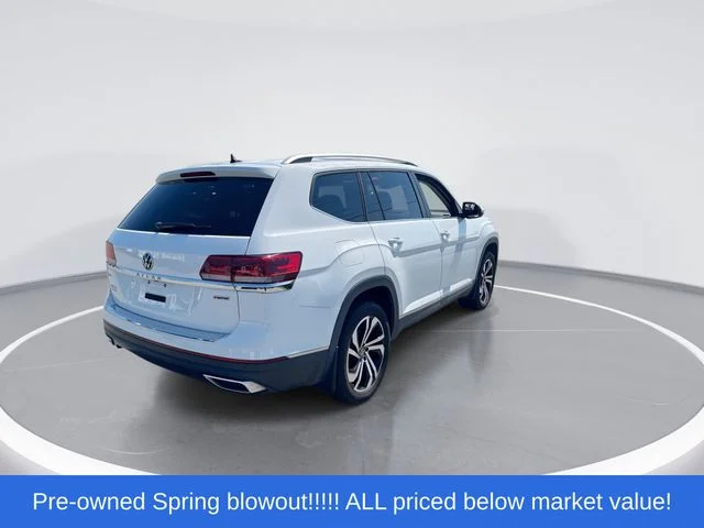 Used 2022  Volkswagen 2.0T SEL image 8