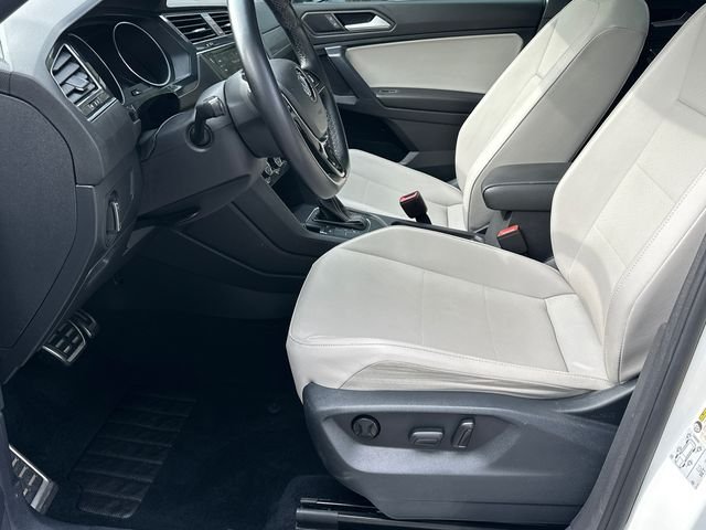 Certified Used 2021 White Volkswagen 2.0T SE R-Line Black image 9