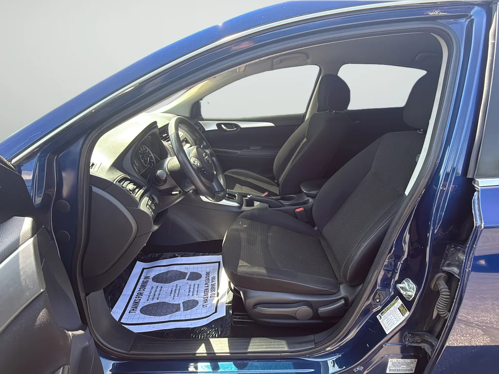 Used 2019 Blue Nissan S image 29