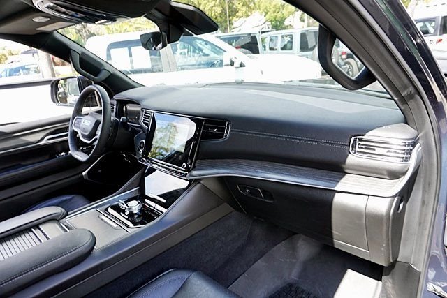 2023 Jeep Wagoneer Series II - Photo 9