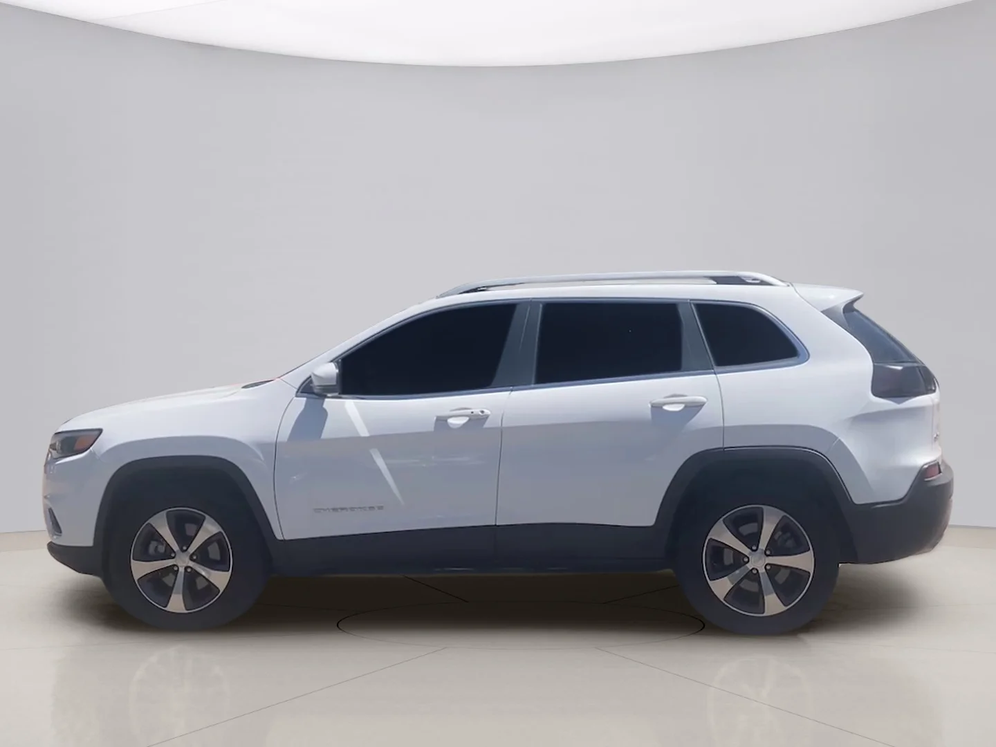 Used 2019 White Jeep LIMITED image 2