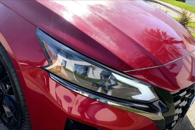 Used 2023 Scarlet Nissan 2.5 SR image 28