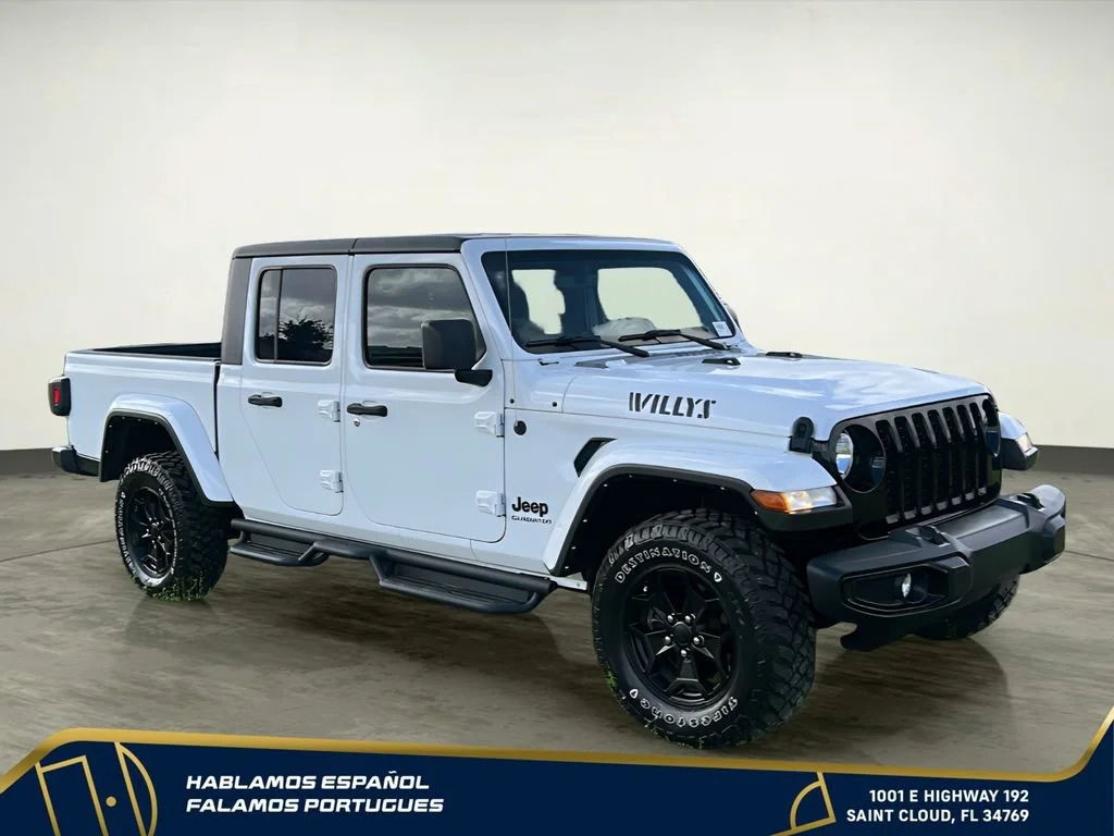 Used 2022  Jeep Willys image 10
