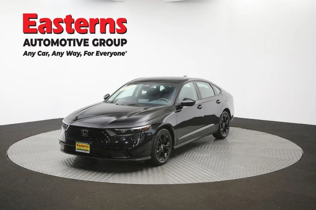 Used 2025 Black Honda SE image 49