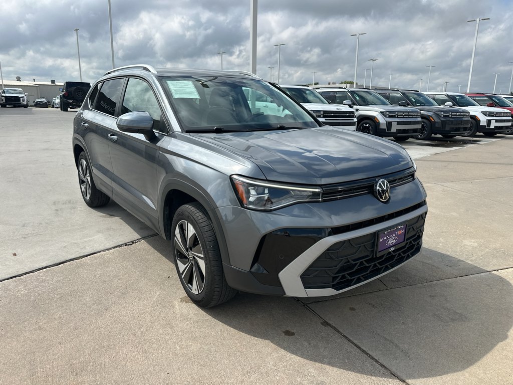 Used 2025 Pyrite Silver Metallic Volkswagen SE 4Motion image 8