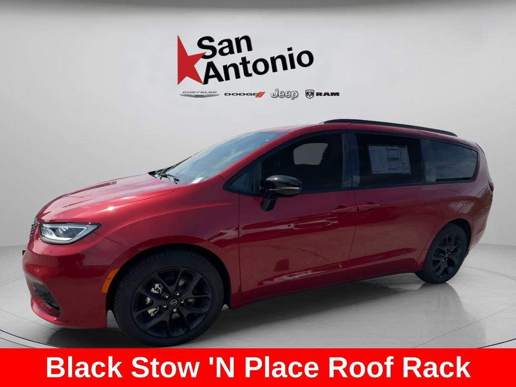 New 2026 Red Hot Pearl-Coat Exterior Paint Chrysler Select image 11