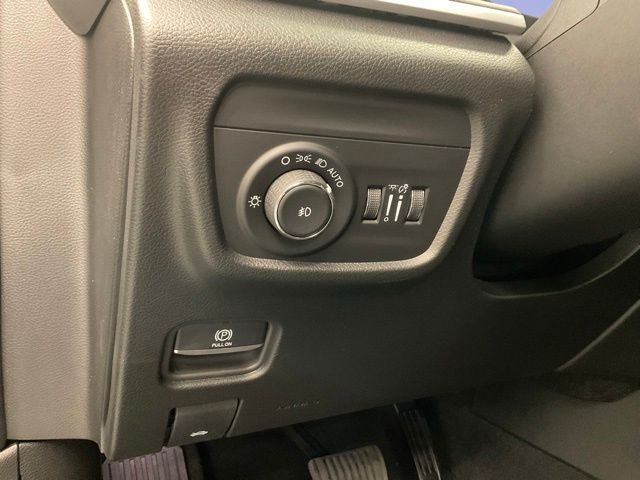 New 2026 Steel Blue Exterior Paint Jeep Limited Reserve image 15