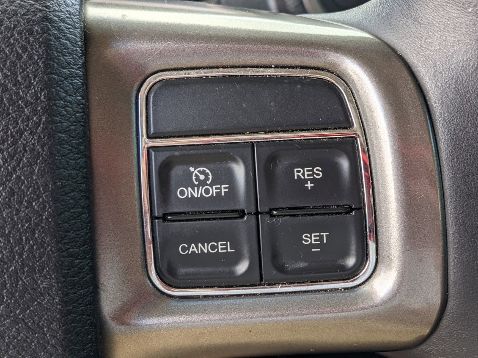Used 2015 Pitch Black Clearcoat Dodge Crossroad image 22