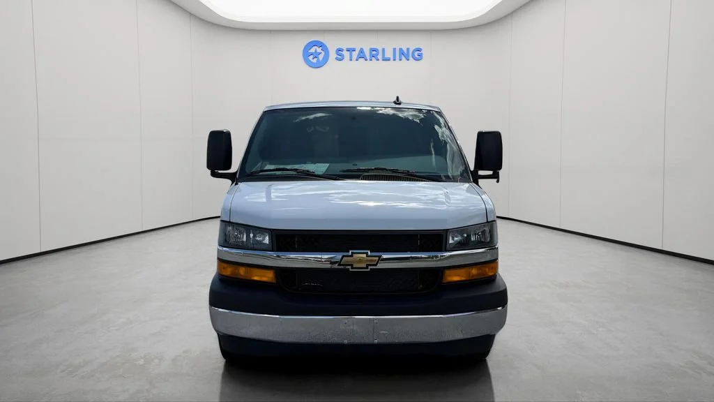 New 2026 Summit White Chevrolet 1WT image 15