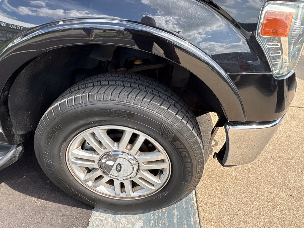 Used 2014 Black Ford LARIAT image 14