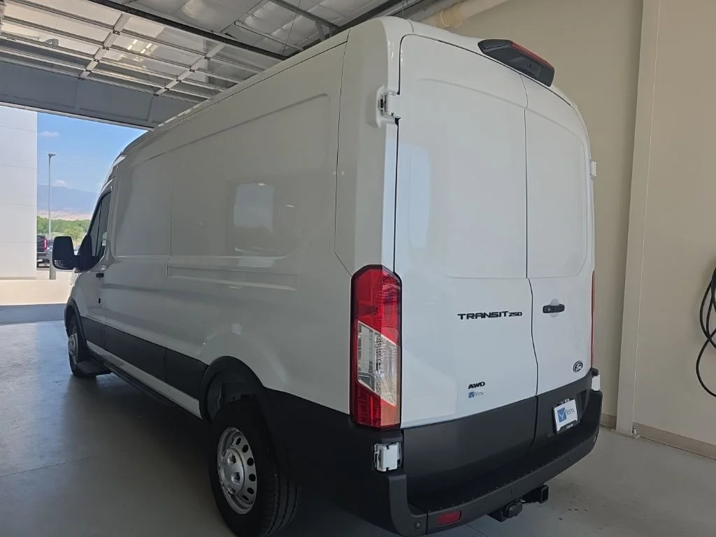 New 2026 Oxford White Ford Cargo Van image 4