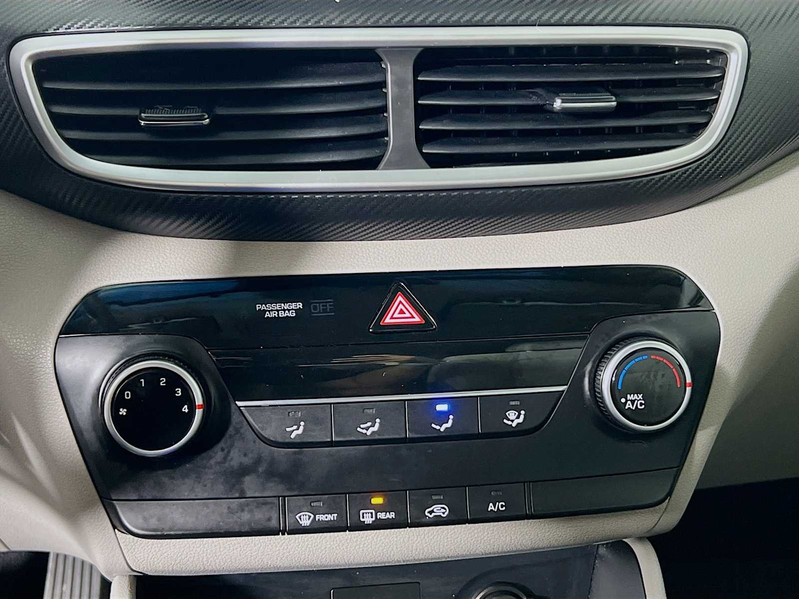 Used 2020 Stellar Silver Hyundai SE image 15
