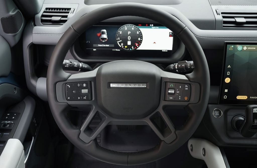 New 2026 Tasman Blue Land Rover X-Dynamic SE image 16