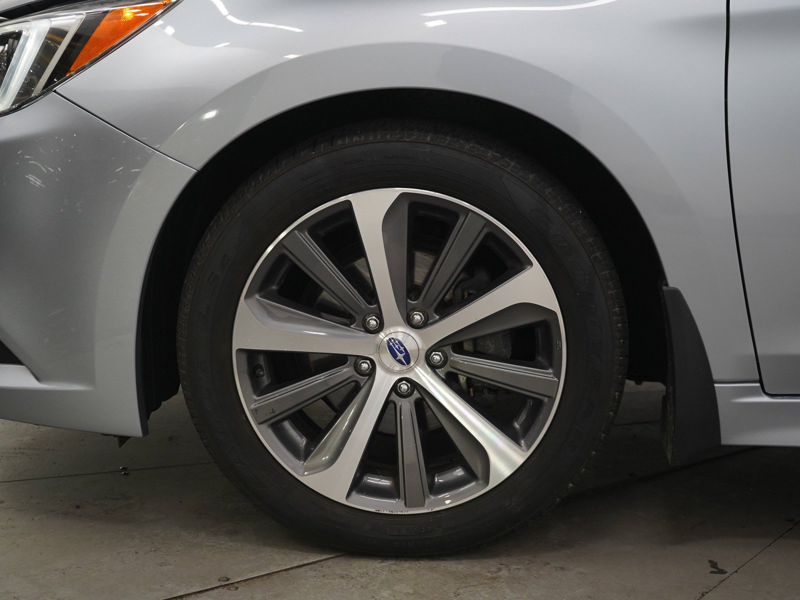 Used 2016 Ice Silver Metallic Subaru 2.5i image 27