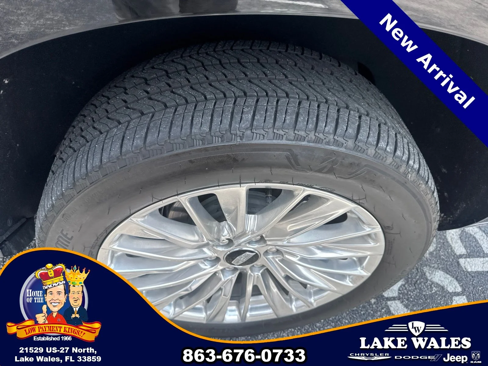 Used 2025 Black Cadillac Premium Luxury image 10